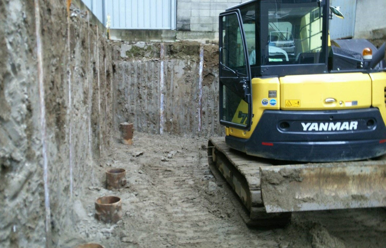 株式会社アンビション